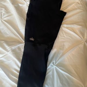 Women’s Alo High Waisted Goddess Leggings